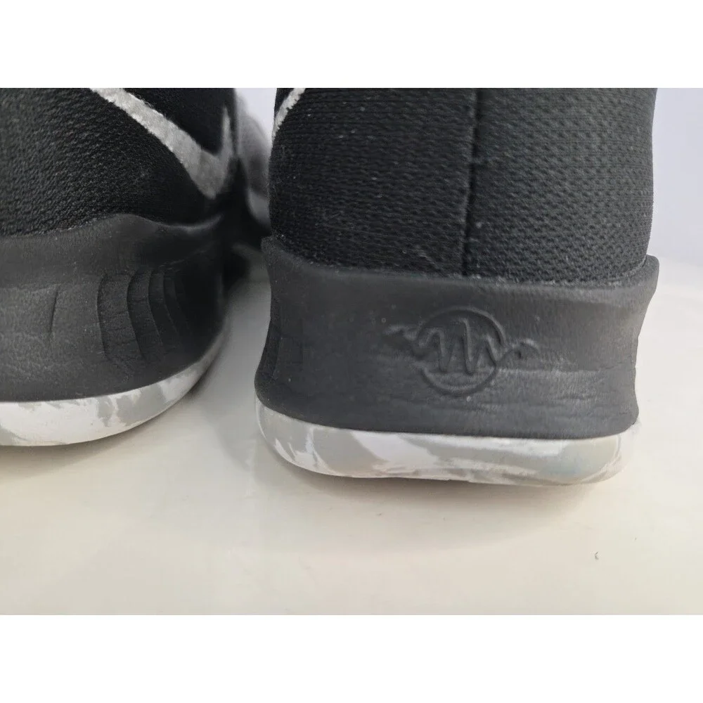 Nike Zoom Freak 4 DQ0553-001 Black Gray Basketball Shoes Womens / Youth Sz 7 EUC